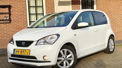 Wit Gebruikt 2016 Seat Mii CONNECT Hatchback | € 5.940 (Eerlijke prijs)