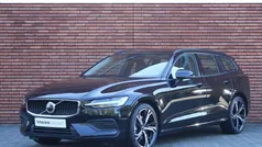 Zwart Gebruikt 2024 Volvo V60 Stationwagen | € 42.950 (Eerlijke prijs)