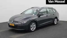 Gebruikt 2021 VW Golf VIII Life Stationwagen | € 19.900 (Eerlijke prijs)