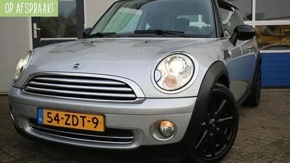 Wit Occasion 2008 Mini Cooper Hatchback | € 2.900 (Eerlijke prijs)