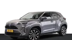 Grijs Gebruikt 2023 Toyota Yaris Plus SUV | € 28.499 (Eerlijke prijs)