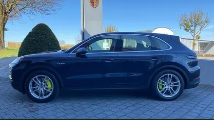 Blauw Gebruikt 2024 Porsche Cayenne SUV | € 115.950 (Eerlijke prijs)
