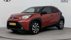 Rood Gebruikt 2024 Toyota Aygo Pulse Hatchback | € 21.745 (Eerlijke prijs)