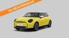 Gebruikt 2024 Mini Cooper SE Classic Hatchback | € 32.875 (Eerlijke prijs)