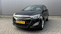 Zwart, metallic lak Gebruikt 2013 Hyundai i20 Hatchback | € 4.450 (Eerlijke prijs)