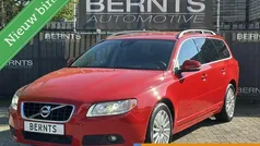 Rood Gebruikt 2013 Volvo V70 Momentum Stationwagen | € 13.500 (Goede deal)
