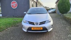 Grijs Gebruikt 2015 Toyota Auris Hatchback | € 13.950 (Goede deal)