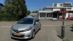 Grijs Gebruikt 2014 Toyota Yaris Hatchback | € 9.950 (Goede deal)