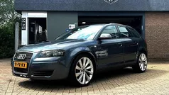 Grijs, metallic lak Gebruikt 2005 Audi A3 Sportback Attraction Hatchback | € 3.440 (Eerlijke prijs)