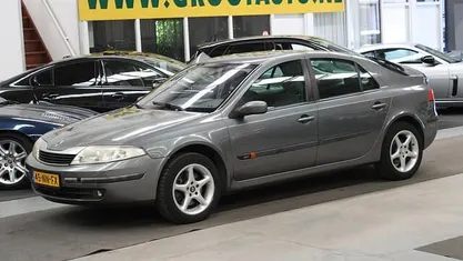 Occasion Renault Laguna II Authentique 108 PK (79 kW) 2004 Grijs Hatchback