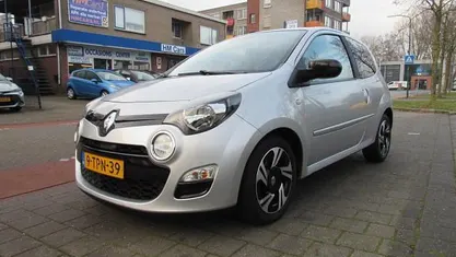 Grijs Gebruikt 2014 Renault Twingo Dynamique Hatchback | € 4.250 (Goede deal)