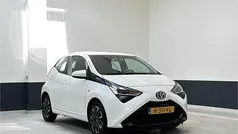 Gebruikt 2020 Toyota Aygo X-play Hatchback | € 8.949 (Eerlijke prijs)