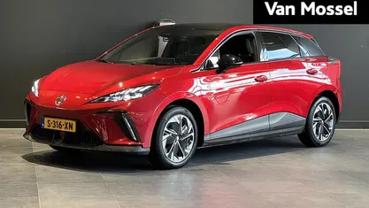 Occasion MG MG4 EV Luxury 150 kW (204 PK) 2023 Rood Hatchback