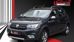 Grijs Gebruikt 2019 Dacia Sandero Stepway Hatchback | € 10.440 (Eerlijke prijs)