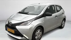 Grijs Gebruikt 2017 Toyota Aygo Hatchback | € 7.950 (Eerlijke prijs)