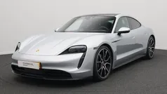 Gebruikt 2022 Porsche Taycan Performance Package Sedan | € 69.750 (Goede deal)