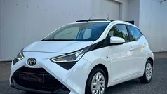 Gebruikt 2019 Toyota Aygo X-play Hatchback | € 9.950 (Eerlijke prijs)