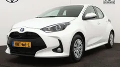 Wit Gebruikt 2024 Toyota Yaris Active Hatchback | € 23.445 (Eerlijke prijs)
