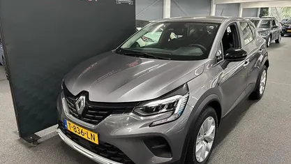 Grijs Gebruikt 2023 Renault Captur Evolution SUV | € 18.450 (Goede deal)