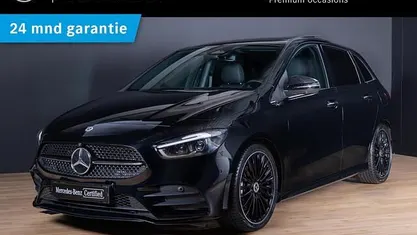 Zwart Occasion 2024 Mercedes B180 AMG line MPV | € 38.950 (Eerlijke prijs)