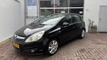 Occasion 2007 Opel Corsa Cosmo Hatchback | € 3.445 (Eerlijke prijs)