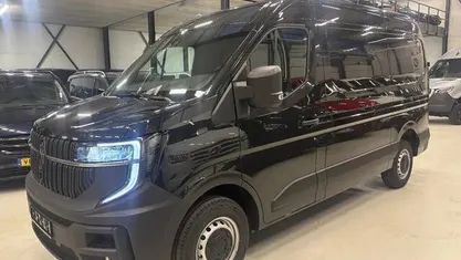 Gebruikt 2024 Renault Master Van | € 35.500 (Eerlijke prijs)