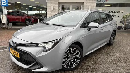 Grijs Occasion 2019 Toyota Corolla Edition Stationwagen | € 18.400 (Eerlijke prijs)