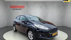 Zwart, metallic lak Gebruikt 2015 Ford Fiesta Titanium X Hatchback | € 7.350 (Eerlijke prijs)