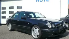 Zwart Gebruikt 1997 Mercedes E420 Sedan | € 8.900