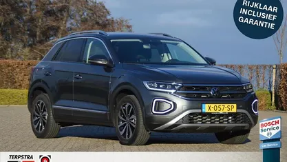 Gebruikt 2024 VW T-Roc Style SUV | € 32.950 (Eerlijke prijs)