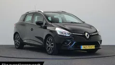 Zwart Gebruikt 2017 Renault Clio GrandTour Intens Stationwagen | € 8.945 (Eerlijke prijs)