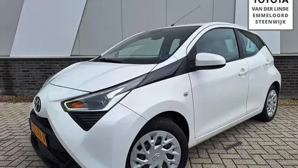 Occasion 2018 Toyota Aygo X-play Hatchback | € 8.400 (Eerlijke prijs)