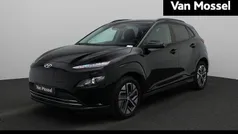 Panthom black mica Gebruikt 2023 Hyundai Kona SUV | € 19.900 (Goede deal)