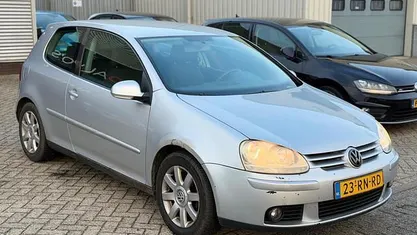 Occasion VW Golf IV Sportline 105 PK (77 kW) 2005 Grijs (metallic) Hatchback