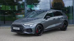 Grijs Gebruikt 2022 Audi A3 Sportback e-tron Competition Sedan | € 34.950 (Eerlijke prijs)