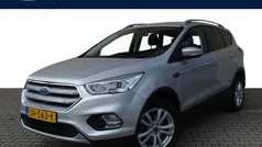 Grijs Gebruikt 2018 Ford Kuga Trend SUV | € 16.900 (Eerlijke prijs)