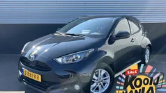 Gebruikt 2024 Toyota Yaris Hybrid Active Hatchback | € 23.900 (Eerlijke prijs)