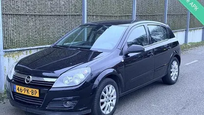 Occasion 2004 Opel Astra Cosmo Hatchback | € 2.350 (Eerlijke prijs)