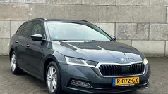 Grijs Gebruikt 2021 Skoda Octavia Business Line Stationwagen | € 20.950 (Super prijs)