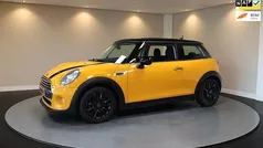 Gebruikt 2015 Mini Cooper Business Hatchback | € 10.440 (Eerlijke prijs)