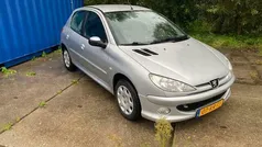 Grijs Gebruikt 2005 Peugeot 206 Hatchback | € 1.750 (Eerlijke prijs)