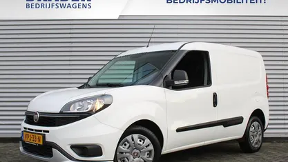 Gebruikt 2022 Fiat Doblò Trekking MPV | € 12.442 (Eerlijke prijs)