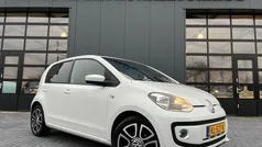Wit, metallic lak Gebruikt 2016 VW up! high up! Hatchback | € 8.900 (Eerlijke prijs)