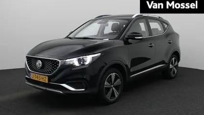 Zwart Gebruikt 2020 MG ZS Luxury Sedan | € 13.900 (Eerlijke prijs)