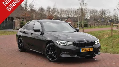 Occasion BMW 320e Basis 2022 Zwart Sedan