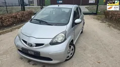 Grijs Gebruikt 2008 Toyota Aygo Hatchback | € 1.650 (Eerlijke prijs)