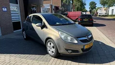 Gebruikt 2010 Opel Corsa Cosmo Hatchback | € 1.399 (Eerlijke prijs)