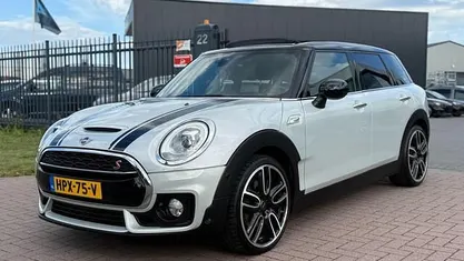 Wit Occasion 2018 Mini John Cooper Works Clubman Chili Stationwagen | € 22.950 (Eerlijke prijs)
