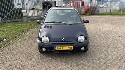 Occasion 2002 Renault Twingo Initiale Hatchback | € 1.399 (Eerlijke prijs)