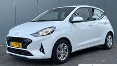 Wit Gebruikt 2024 Hyundai i10 Comfort Hatchback | € 16.895 (Eerlijke prijs)